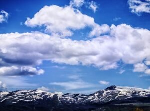 Mural Montañas de Tsakhkadzor en Armenia