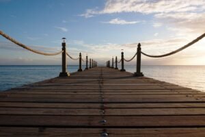 Mural de Muelle de Madera en Perspectiva