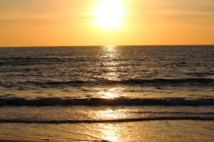 Mural de Playa Tranquila y Paradisíaca