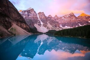 Mural del Lago Moraine en Canadá