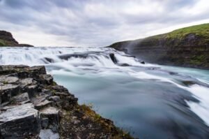 Mural Cascada del Parque Thingvellir en Islandia
