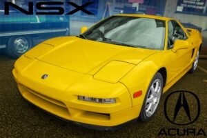Mural de Honda Acura NSX Amarillo